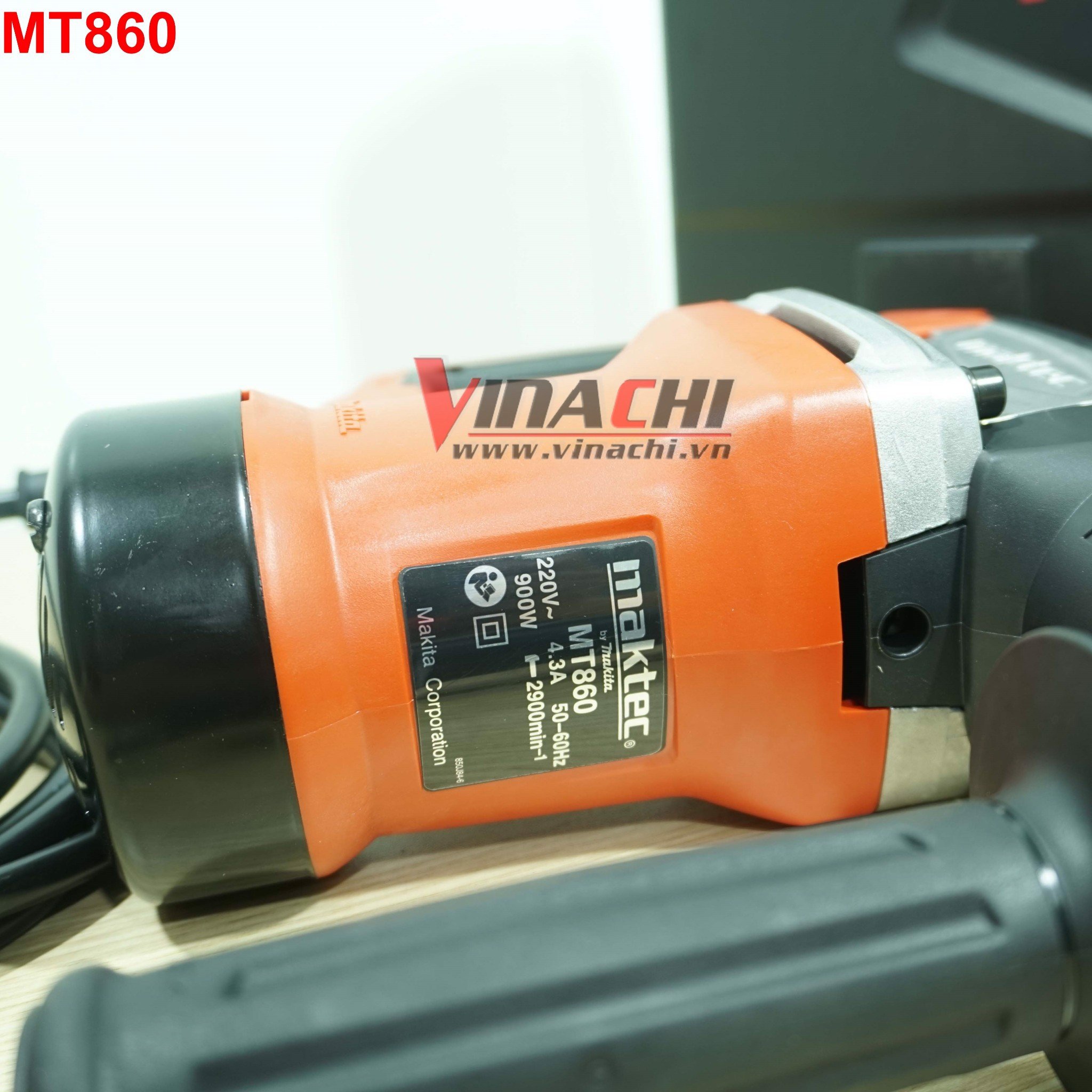 Máy đục bê tông MAKTEC MT860 17MM-900W 2